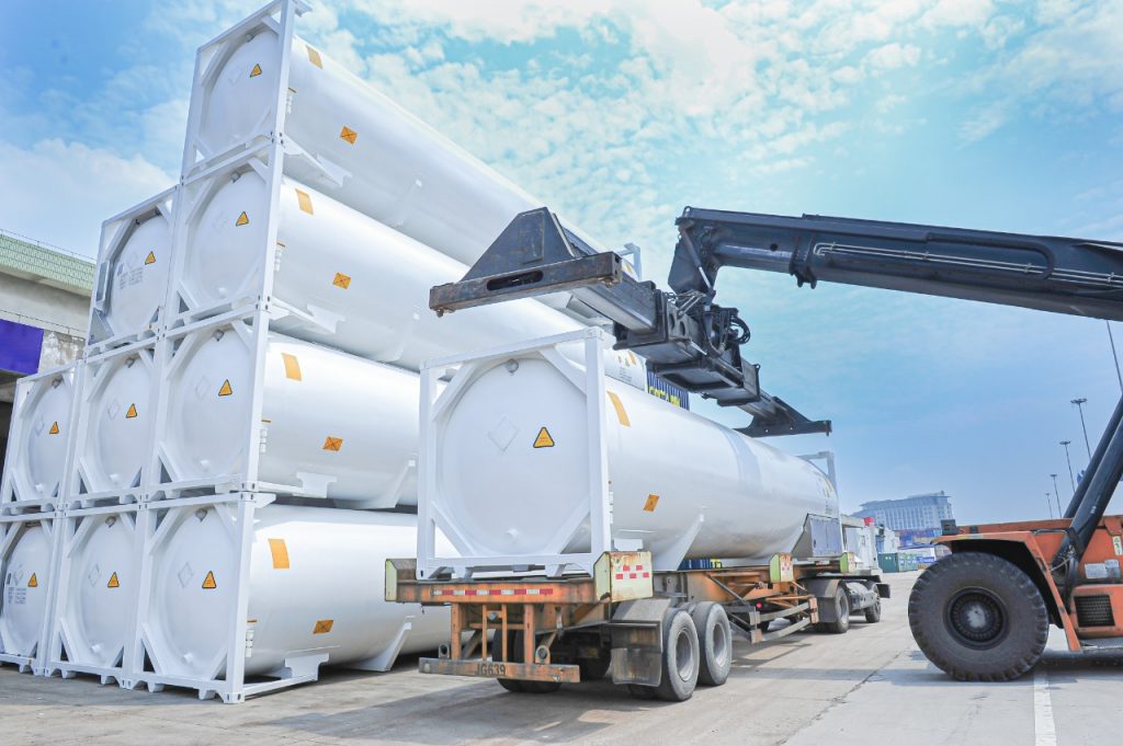 Sewa ISO Tank Container untuk Likuid & Gas, Cek Harganya! 4 ISO Tank Container Bisa Anda Sewa! 5 Tips Sewa yang Perlu Anda Ketahui! 1