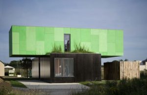 4 Inspirasi Desain Rumah Kontainer Unik 5 Temukan Inspirasi Desain Rumah Kontainer minimalis, rumah dari peti kemas unik, rumah kontainer 2 lantai , rumah kontainer 40 feet dan desain rumah portable yang modern di artikel ini , desain bangunan rumah, contoh model rumah , membangun rumah sederhana