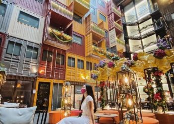 hotel kontainer qubika