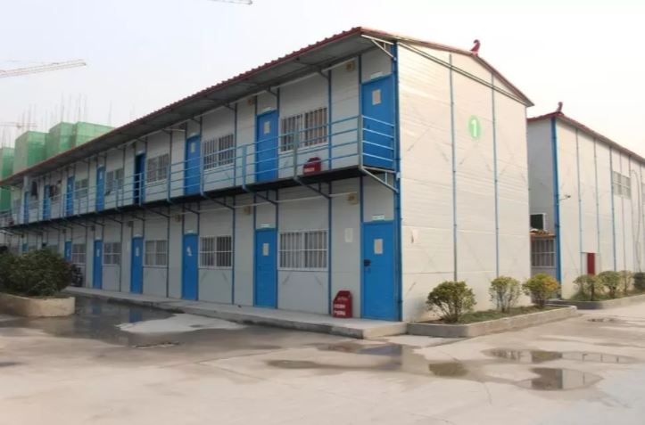 Ini Penjelasan Lengkap Sandwich Panel 3 apa itu Sandwich Panel? simak penjelasan lengkap tentang sandwich panel dengan material EPS, mineral wool atau polyurethane (PIR). cek juga harga dinding sandwich panel, atap sandwich panel dan plafon sandwich panel di artikel ini.