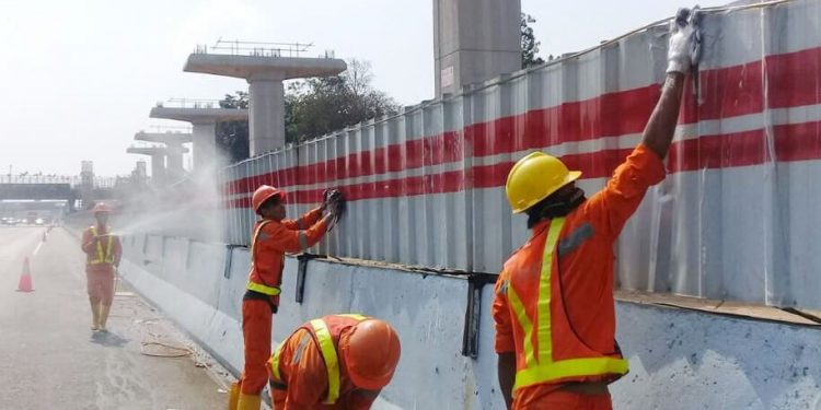 pagar sementara proyek konstruksi , pagar pembatas proyek