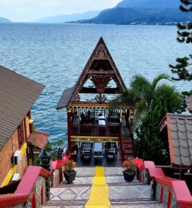 Menjelajahi Medan Dari Potensi Bisnis Hingga Wisata Popular! 3 pulau samosir, samosir, samosir medan