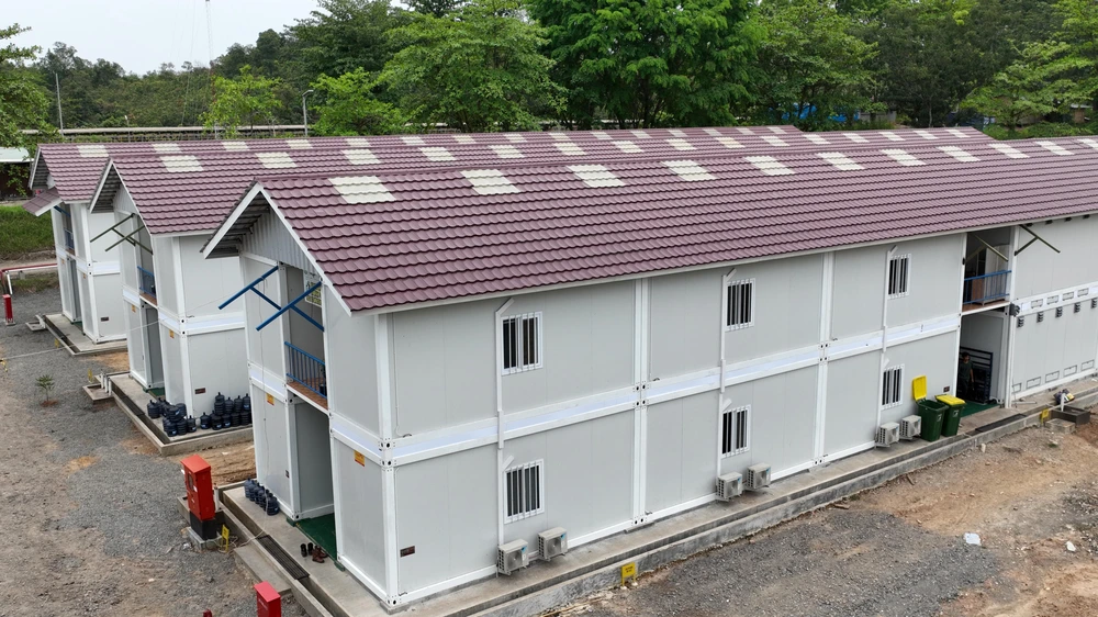 Dormitory Design with a Modular Building Concept for Workers 3 Mess Tempat Kerja dari Modular 4