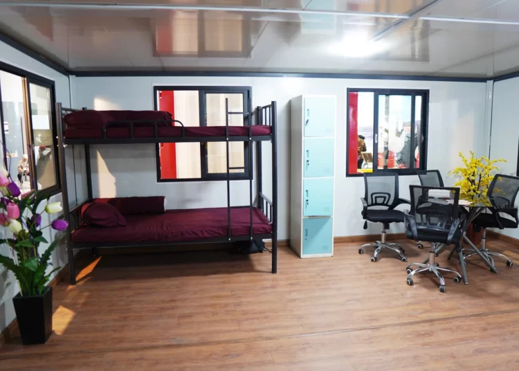 Rumah Peti Kemas dengan Model Minimalis, Cek Desainnya 37 ModHouse Indoor 5