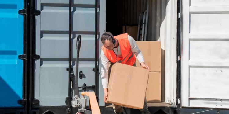 Stripping Container Adalah: Arti, Fungsi dan 6 Caranya 1 Stripping Container Adalah Arti, Fungsi dan 6 Caranya