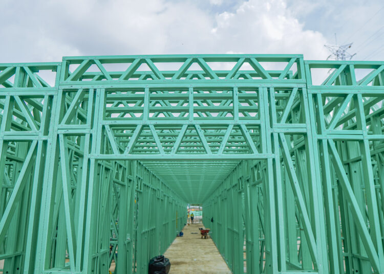 Steel Protection: Apa Pentingnya untuk Material Konstruksi? 2 Light Gauge Steel Baja Tahan Panas untuk Konstruksi Modern (7)