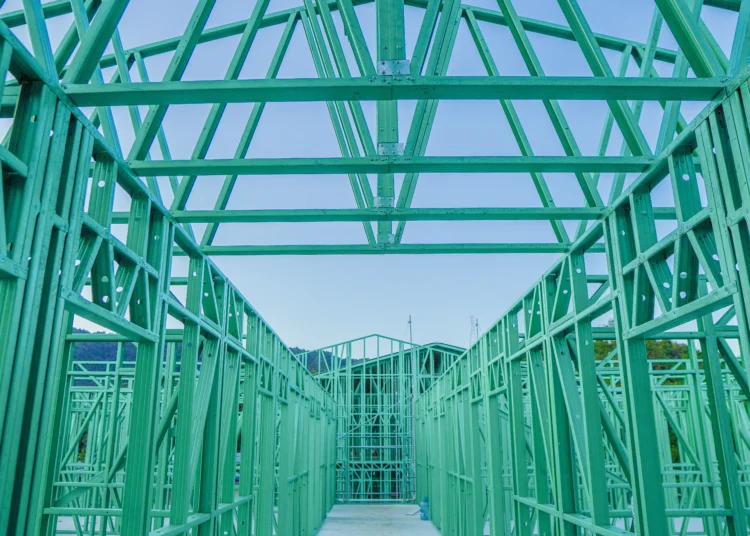 Residential Roof Trusses: Types and Advantages of Using Steel 3 Tradecorp Uses LGS for Construction and Roof Trusses What Are the Advantages