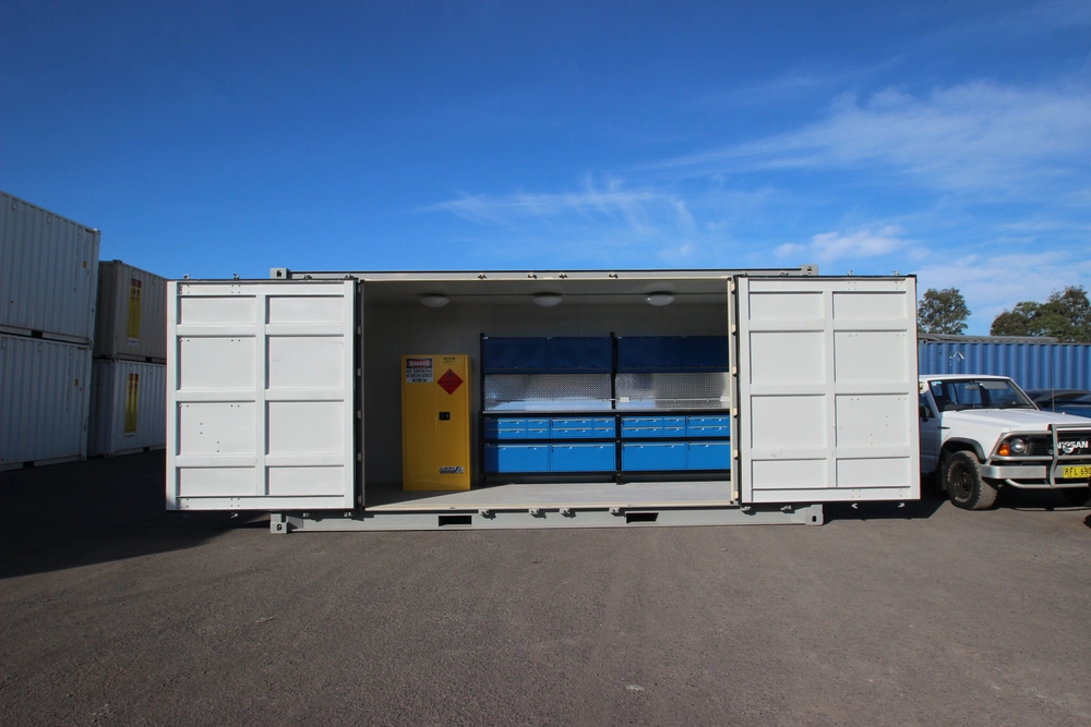 Custom Container Jadi Office, Mess, Toilet, Gudang, Bengkel 9 Desain Bengkel Motor Minimalis