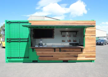 Desain Outlet Minimalis dari Kontainer