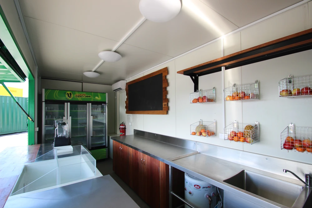 Desain Outlet Minimalis dari Kontainer, Apa Keuntungannya? 7 Desain Outlet Minimalis dari Kontainer 6