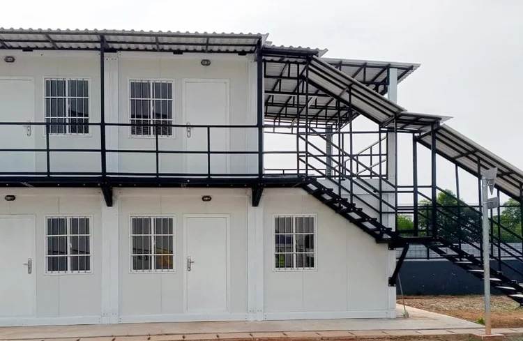 Sandwich Panel EPS, Apa Keuntungannya Dibanding Panel Lain? 2 Penggunaan Sandwich Panel EPS pada ModBox