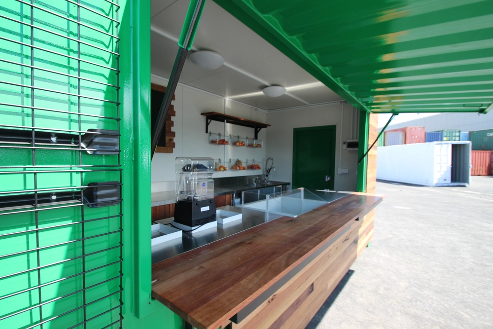 Instagrammable Outdoor Cafe Design Using Modified Containers 21 Container Jualan Makanan Juice Bar 3