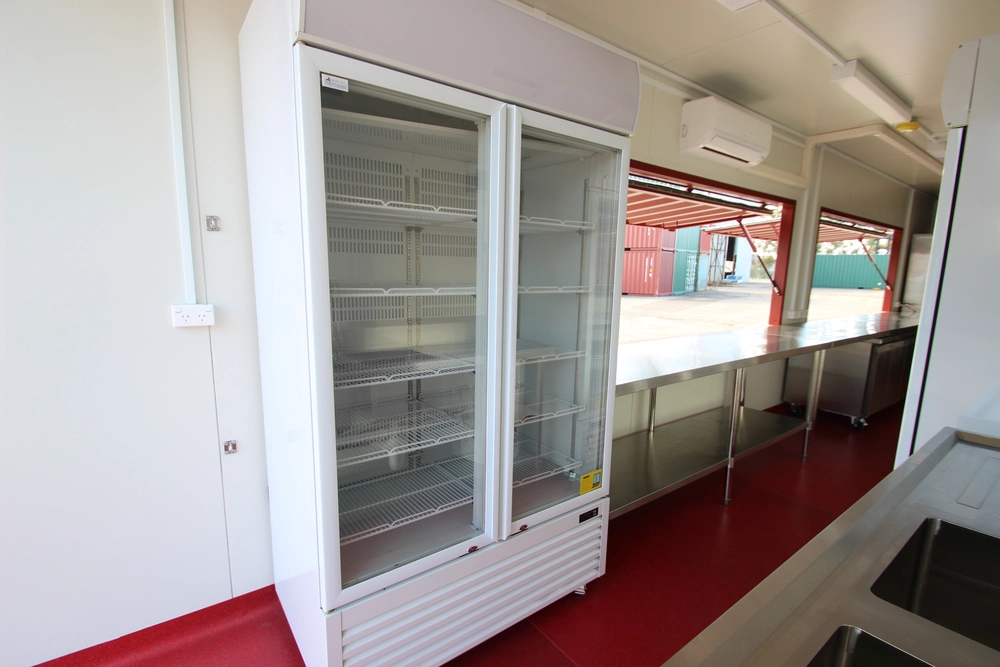 Kontainer Jualan Keren dalam Beragam Desain dan Ukuran 22 Kontainer Jualan Keren 40ft Kitchen 3