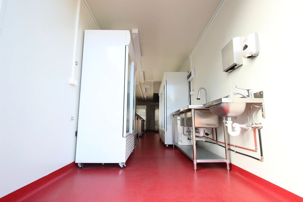 Kontainer Jualan Keren dalam Beragam Desain dan Ukuran 23 Kontainer Jualan Keren 40ft Kitchen 4