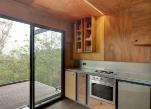 Bangun Resort dari Kontainer, Peluang Bisnis Wisata Unik 6 resort dari kontainer, akomodasi kontainer, akomodasi dari kontainer, container house, rumah kontainer, villa kontainer, villa modular, kontainer modifikasi