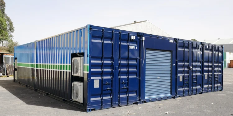 Custom Container as Office, Dormitory, Toilet, & Workshop 6 Bangun Toko Kontainer Modifikasi 4