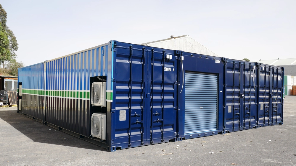 Custom Container Jadi Office, Mess, Toilet, Gudang, Bengkel 15 Bangun Toko Kontainer Modifikasi 4