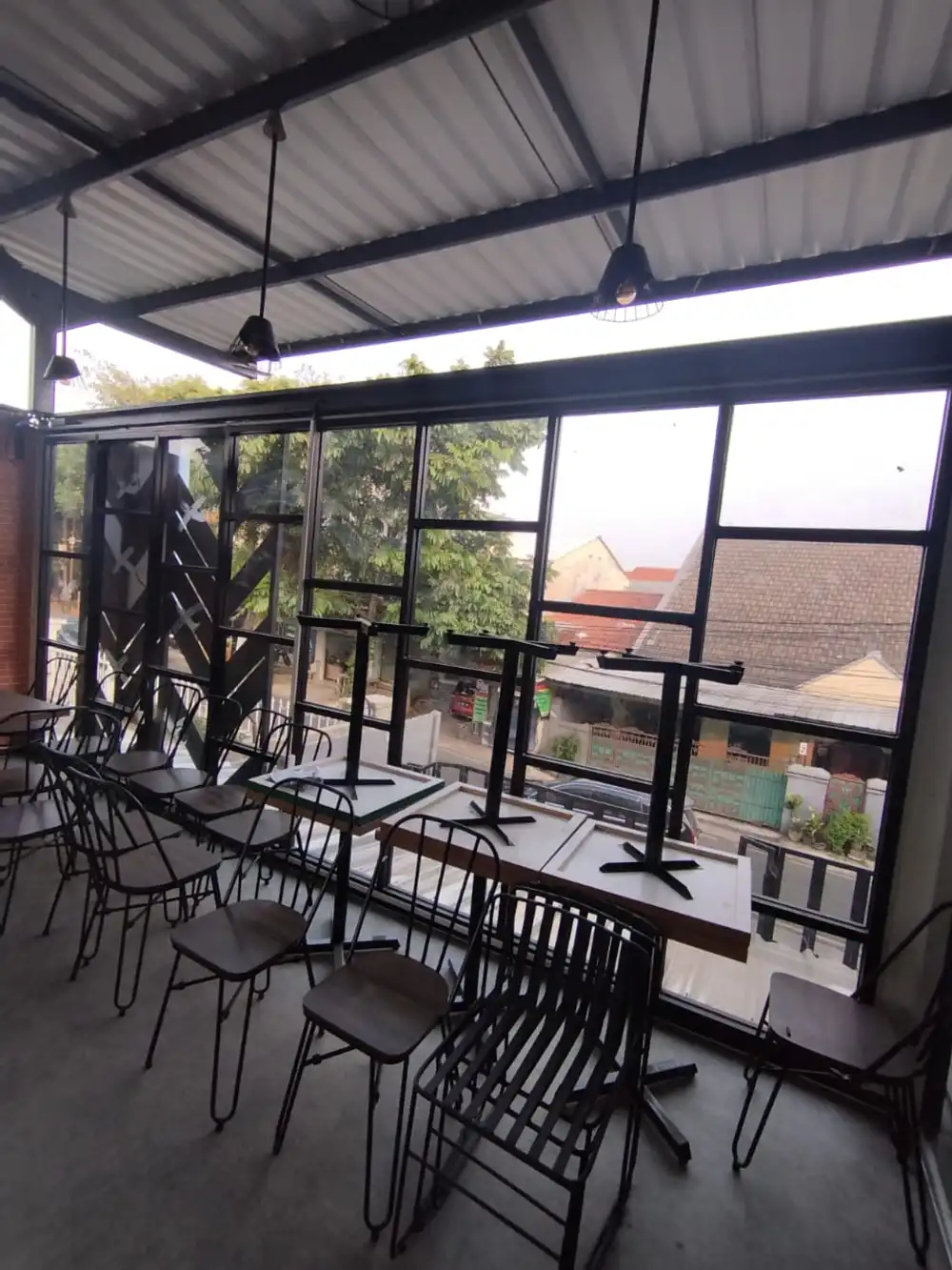 Desain Cafe Rangka Baja dengan Konsep Prefabrikasi Modular 7 Desain Cafe Rangka Baja dengan Konsep Prefabrikasi Modular 5