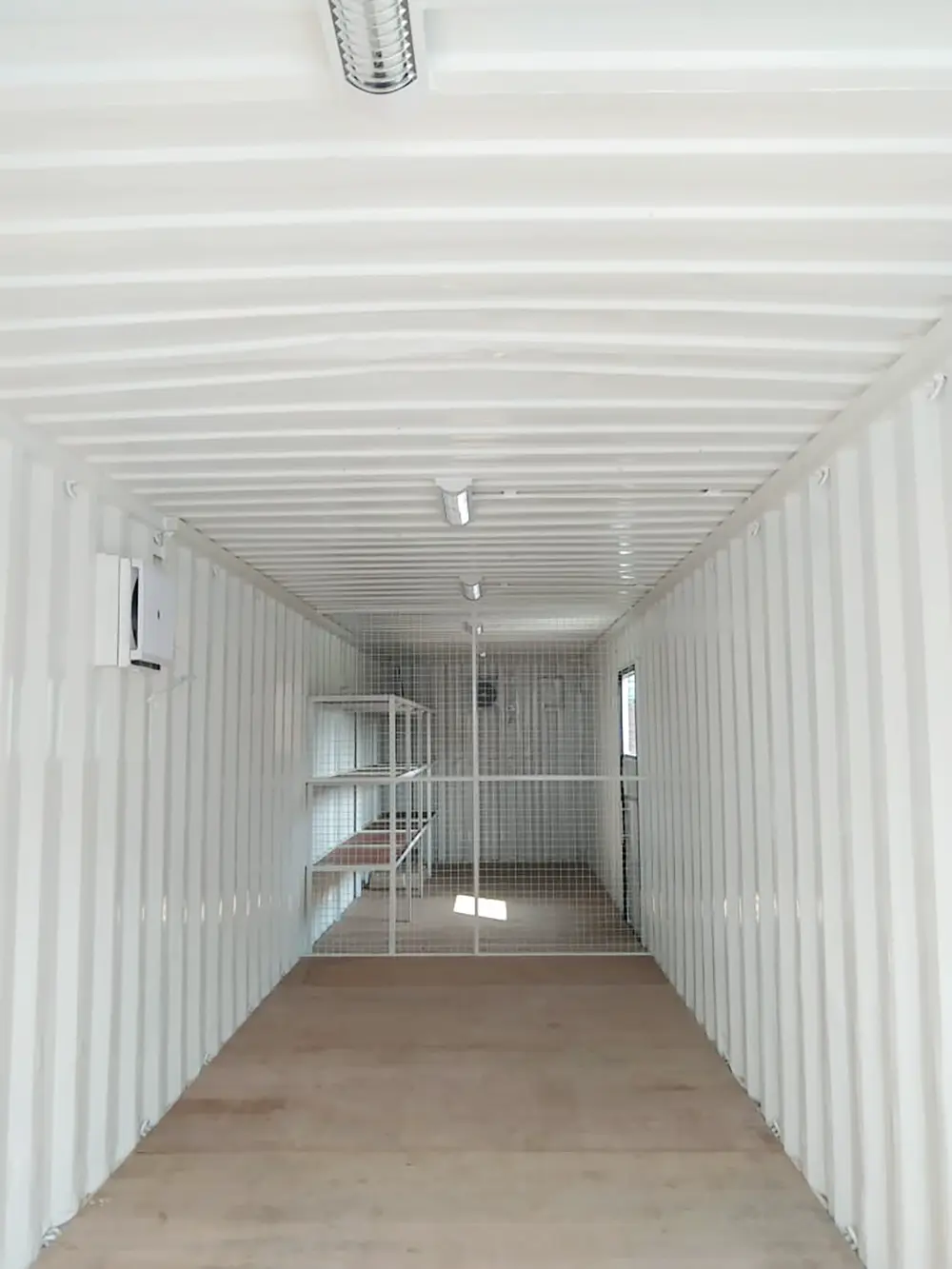 Custom Container Jadi Office, Mess, Toilet, Gudang, Bengkel 8 Gudang Sementara dari Kontainer Modifikasi 4