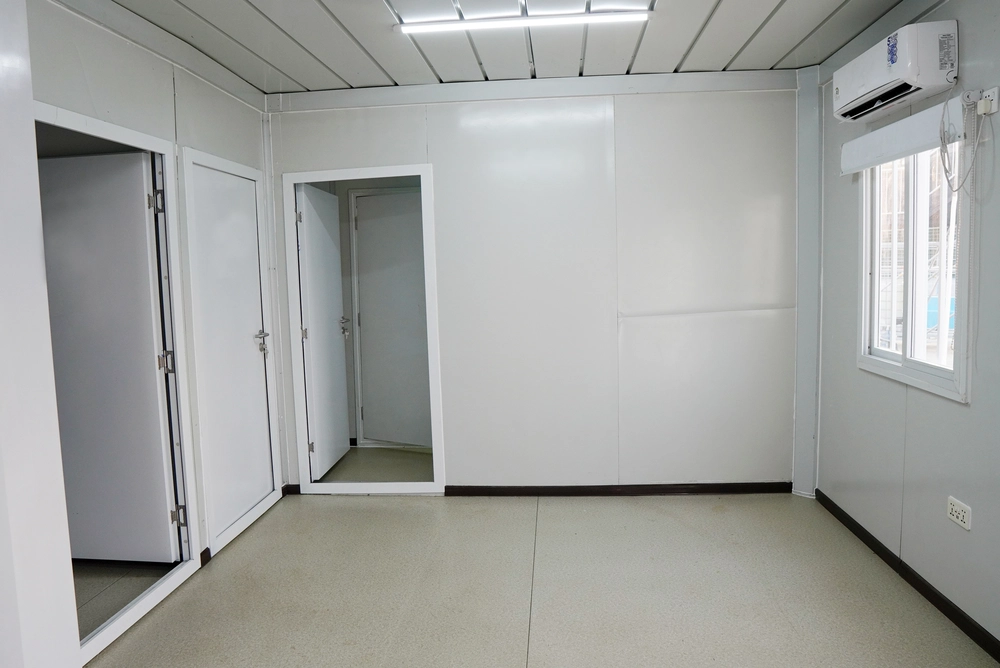 Mobile Site Office Built from Containers & Modular Construction 8 Demountable Office Prefabricated Modular Office Unit 5