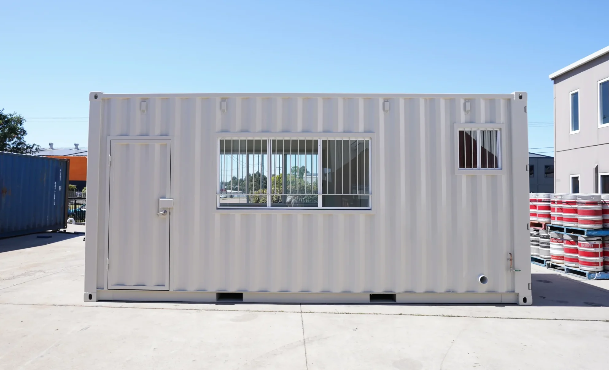 Custom Container Jadi Office, Mess, Toilet, Gudang, Bengkel 2 office container, site office, container office, kantor kontainer, container kantor