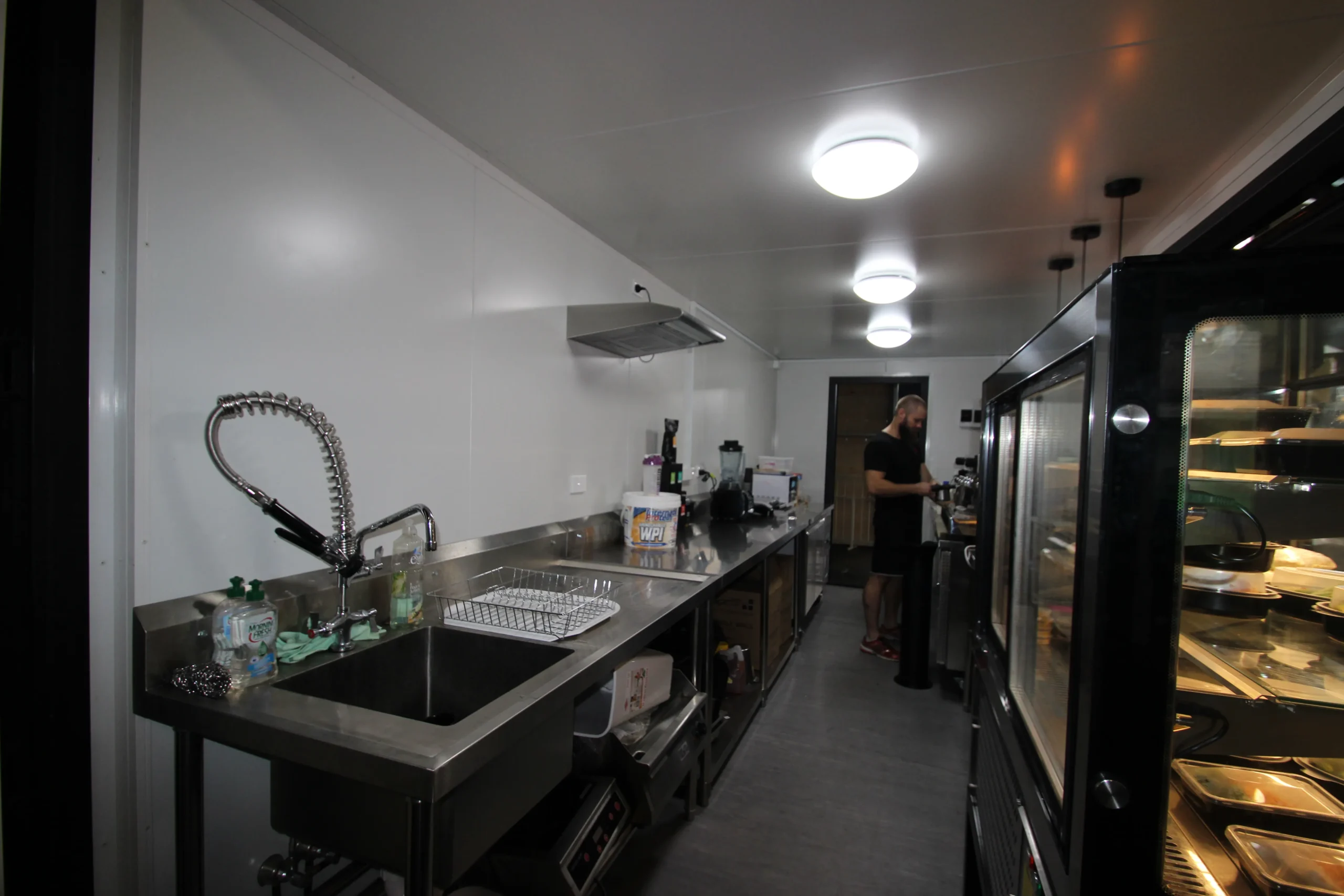 Custom Container Jadi Office, Mess, Toilet, Gudang, Bengkel 14 Fast Food Container Cafe 2