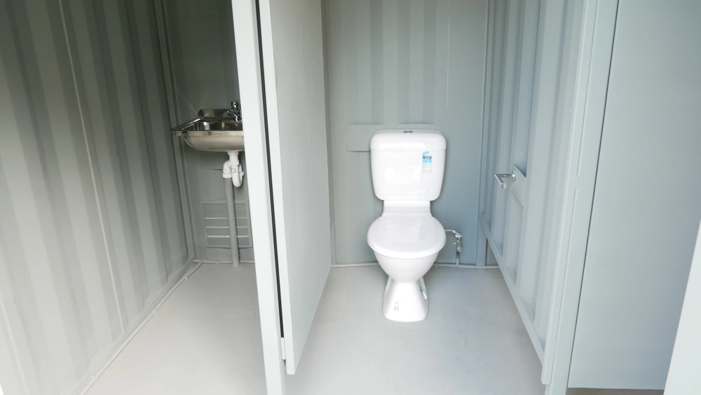 Custom Container Jadi Office, Mess, Toilet, Gudang, Bengkel 6 Toilet Difabel 8