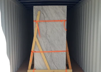 Pengiriman Marmer Lembaran dengan Open Top Container