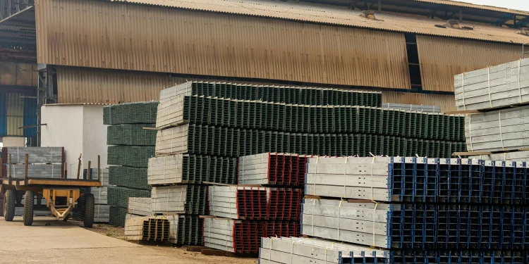 Over-height Cargo: Perbedaan & Alasan Pakai Open Top Container 1 Over-height Cargo